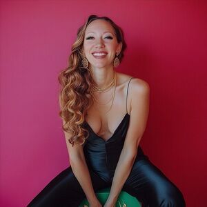 Meet your Posher, Angelica.